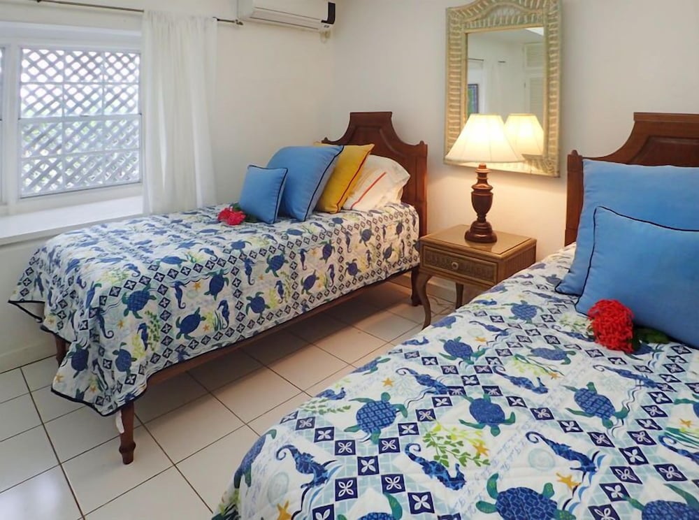 Sea Spray 50 Steps to the Sea, Silver Sands, 3 BR