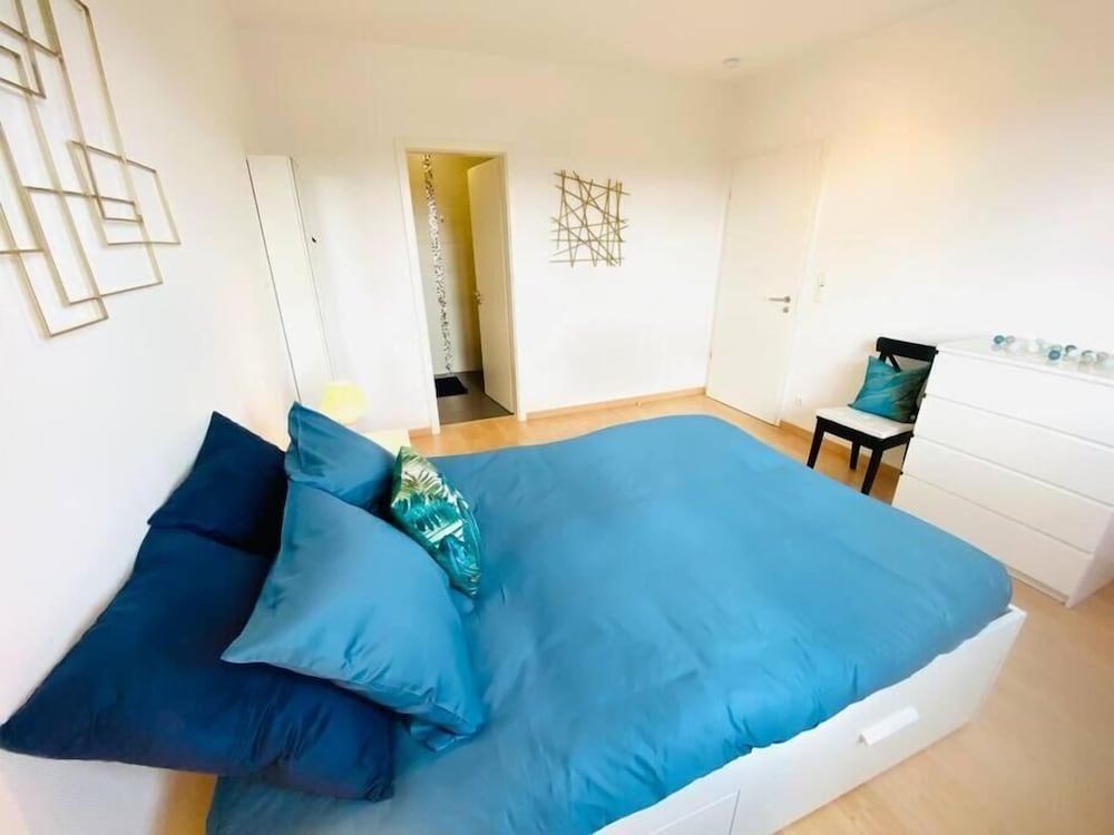 Spac. Flat -Kirchberg w Parking&Terrace view 4