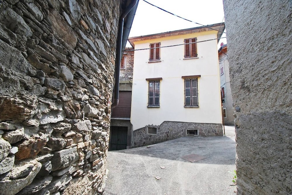 Photo 32
