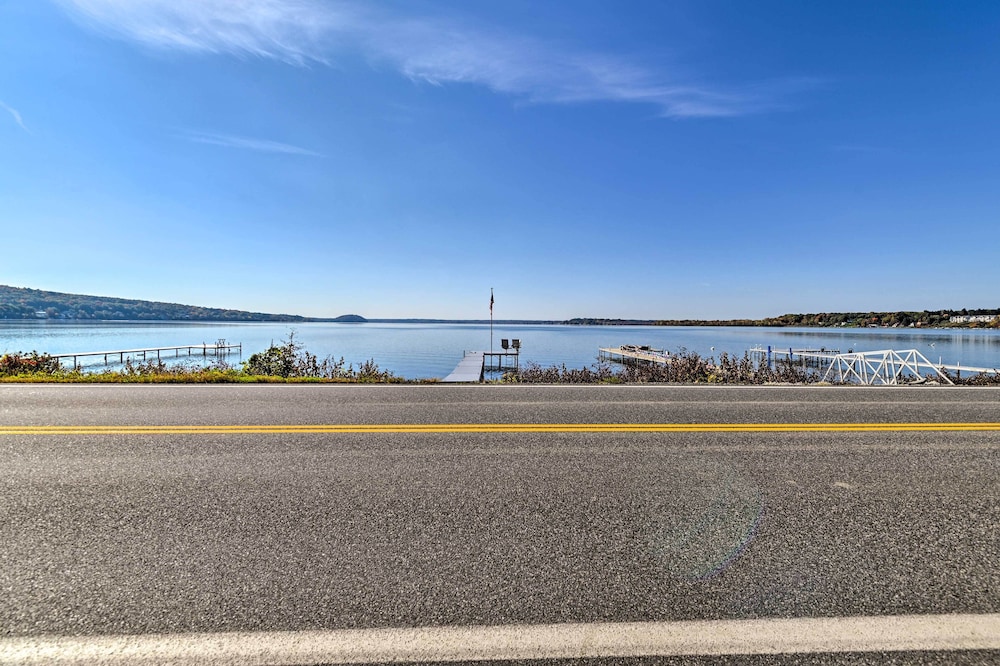 Saratoga Springs Vacations - Charming Saratoga Lake Retreat w/ Dock Access - Property Image 2