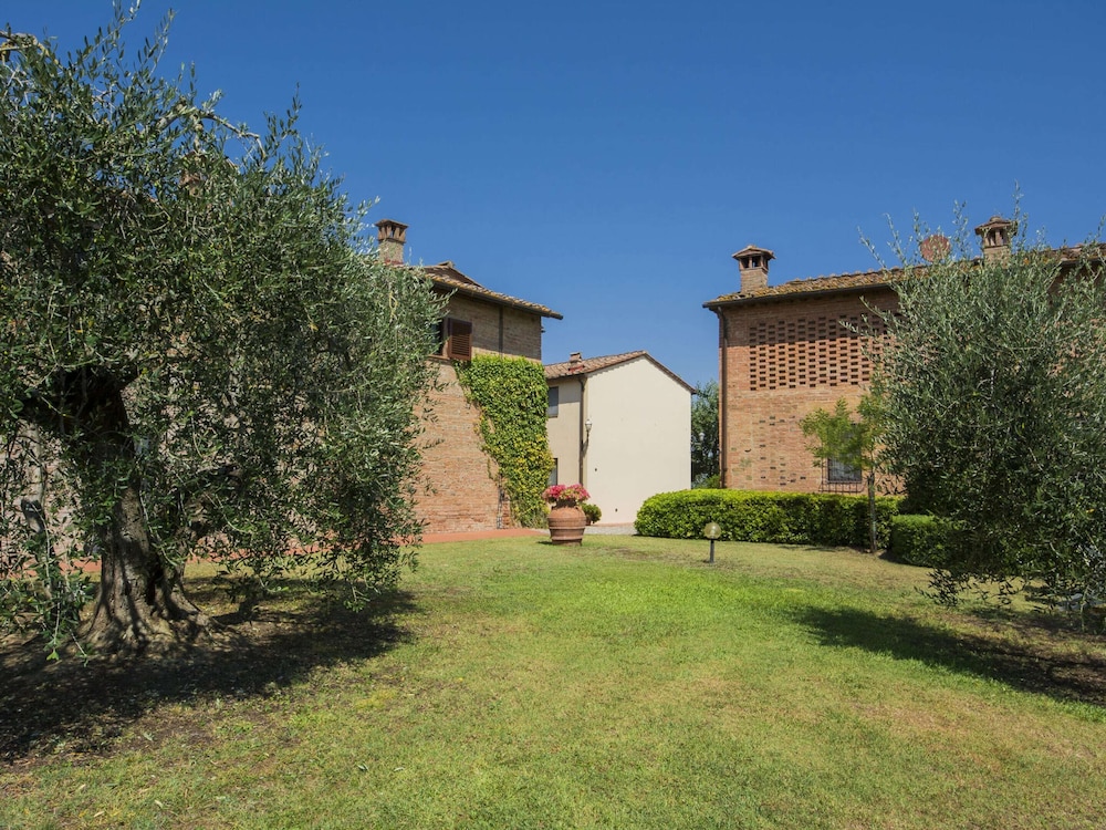 Countryside Home With Private Terrace view 2