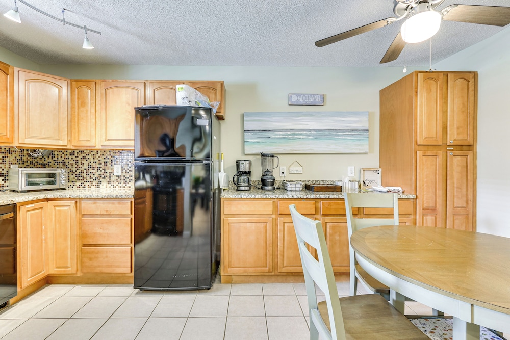 Private Beach Access: Hilton Head Island Condo!