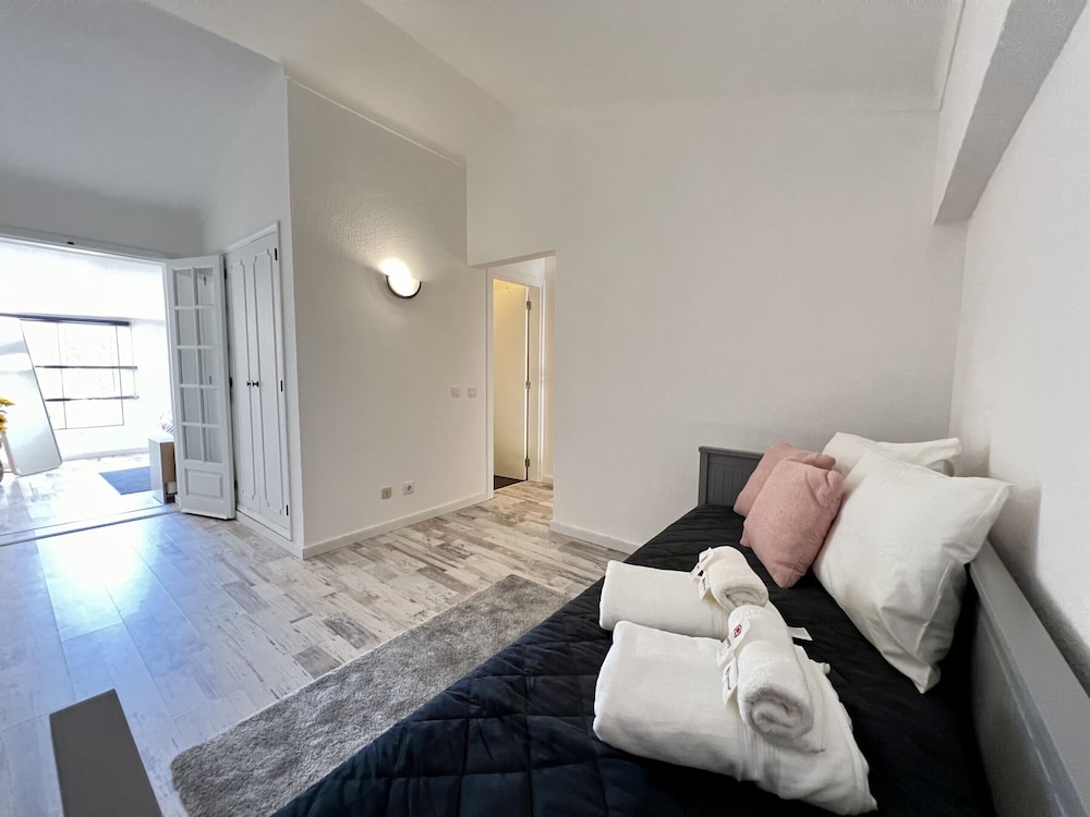 Albufeira Stylish 3 by Homing