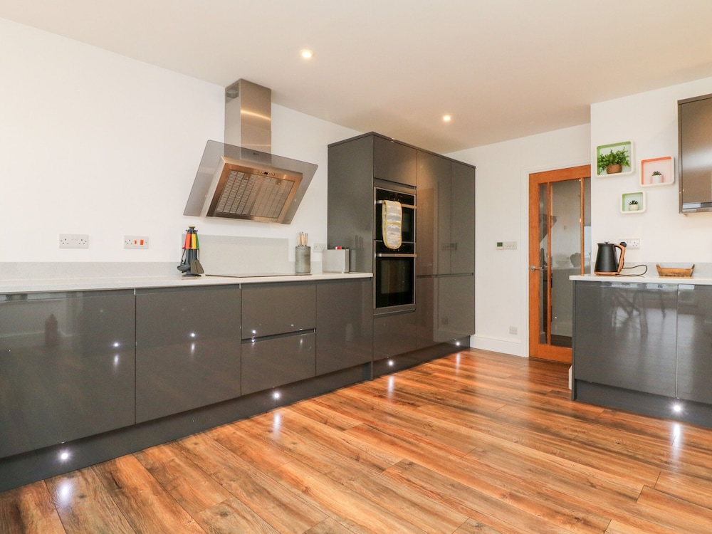 1 Cheyne Beach Apartments
