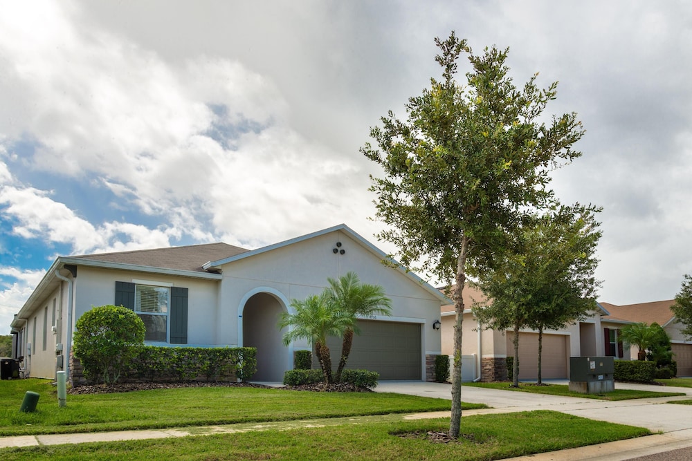 Sunrise Valley Villa by Orlando Short Term