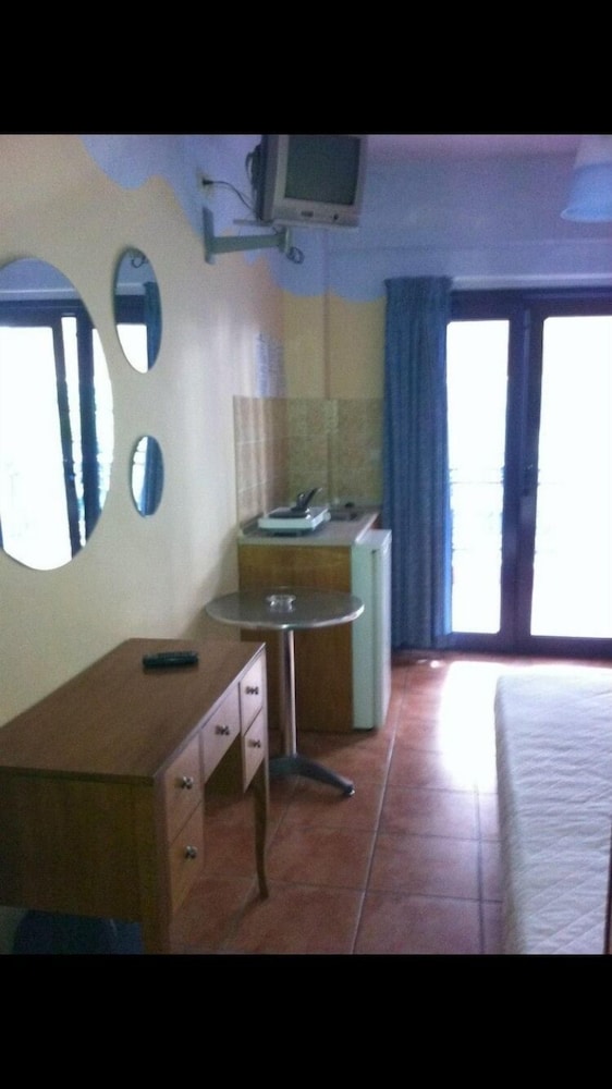 Photo 12