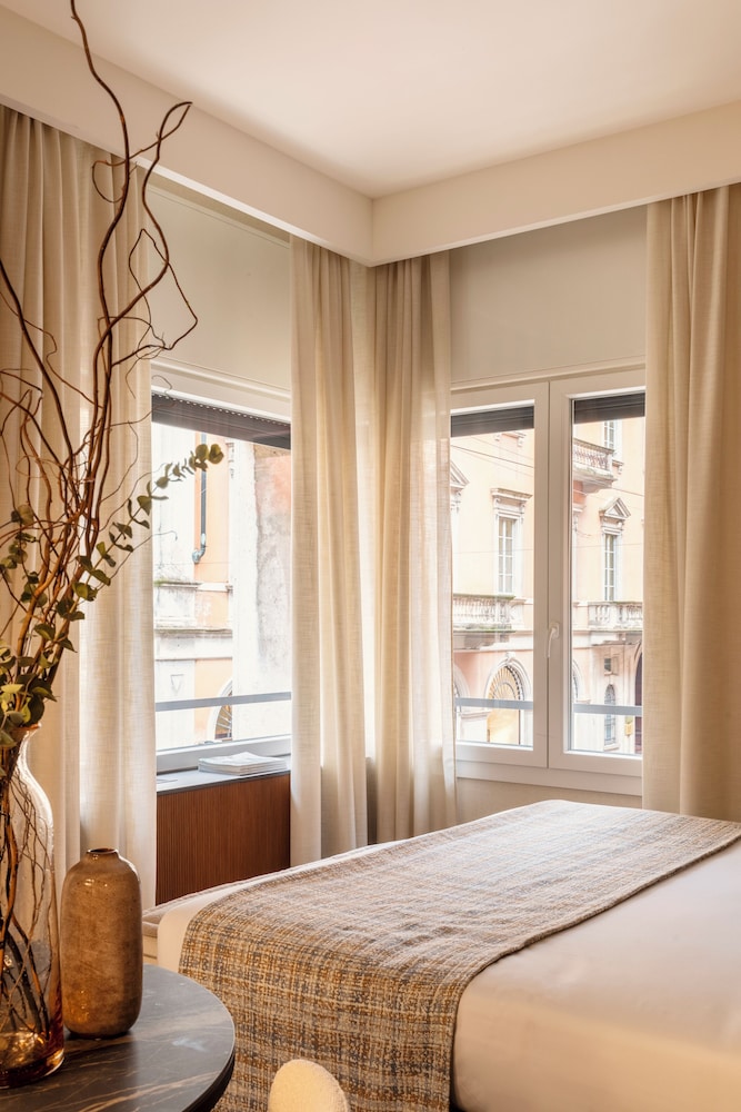 LUMERA STAY - Brera