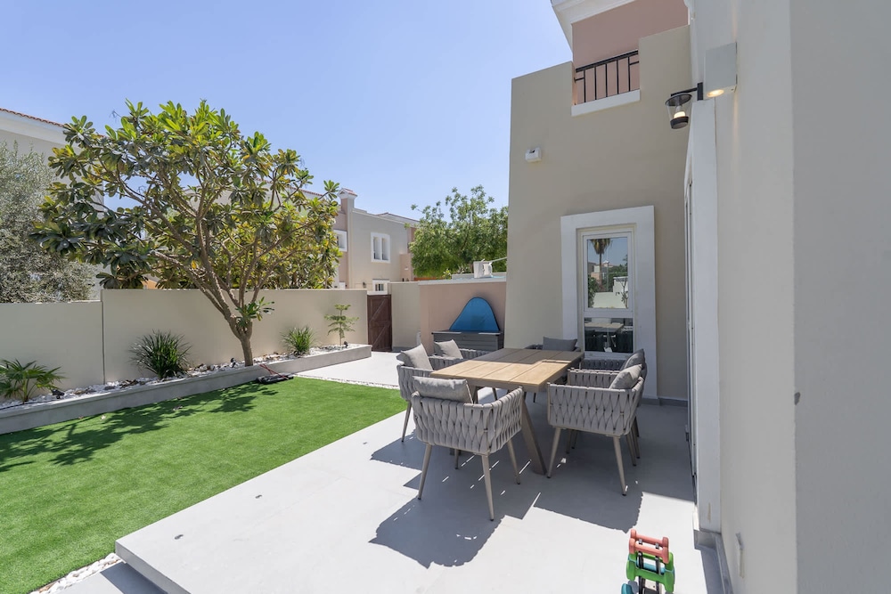 Luxury 4BR Villa-al Reem 3-perfect Family Getaway