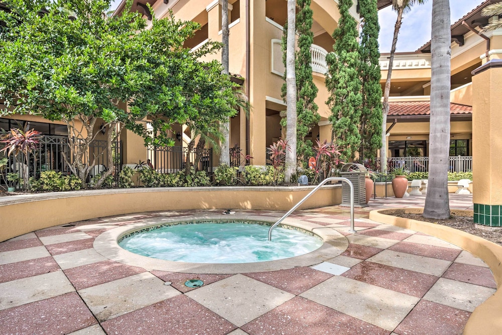 Floridays Resort Condo 11 Mi to Walt Disney World!