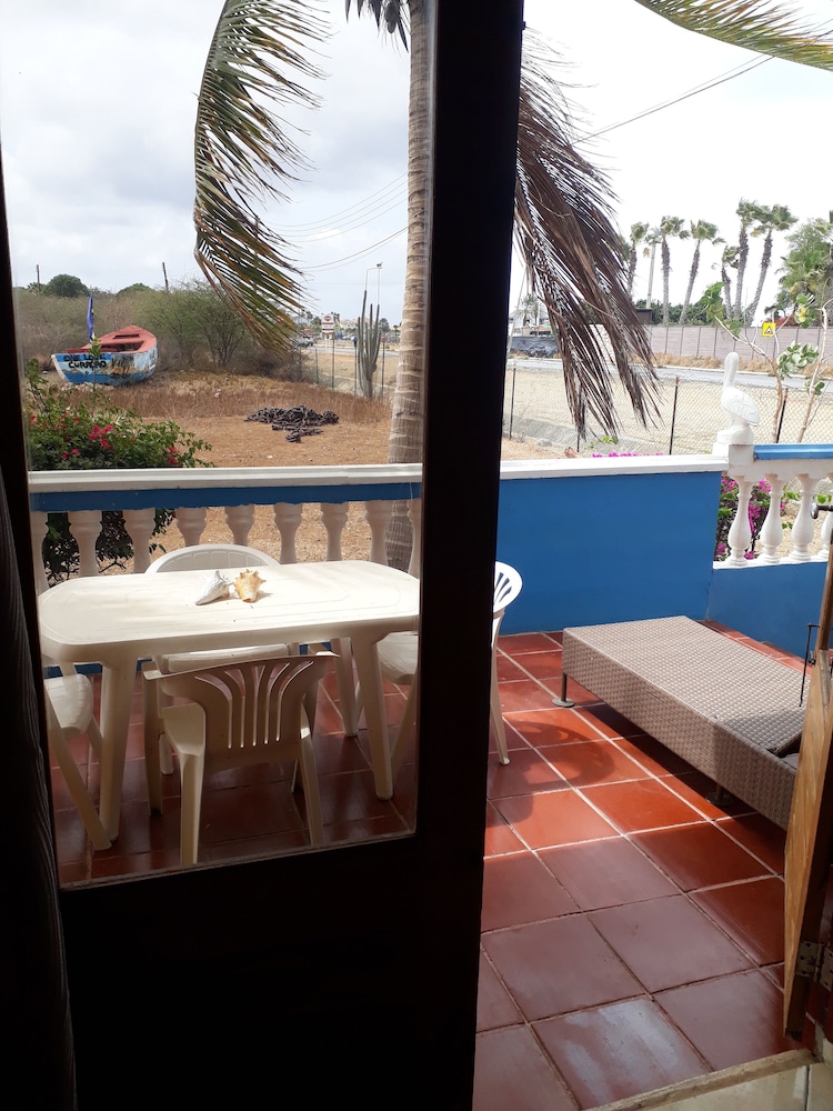 Sea Horizon Apartments (across from Mambo Beach)