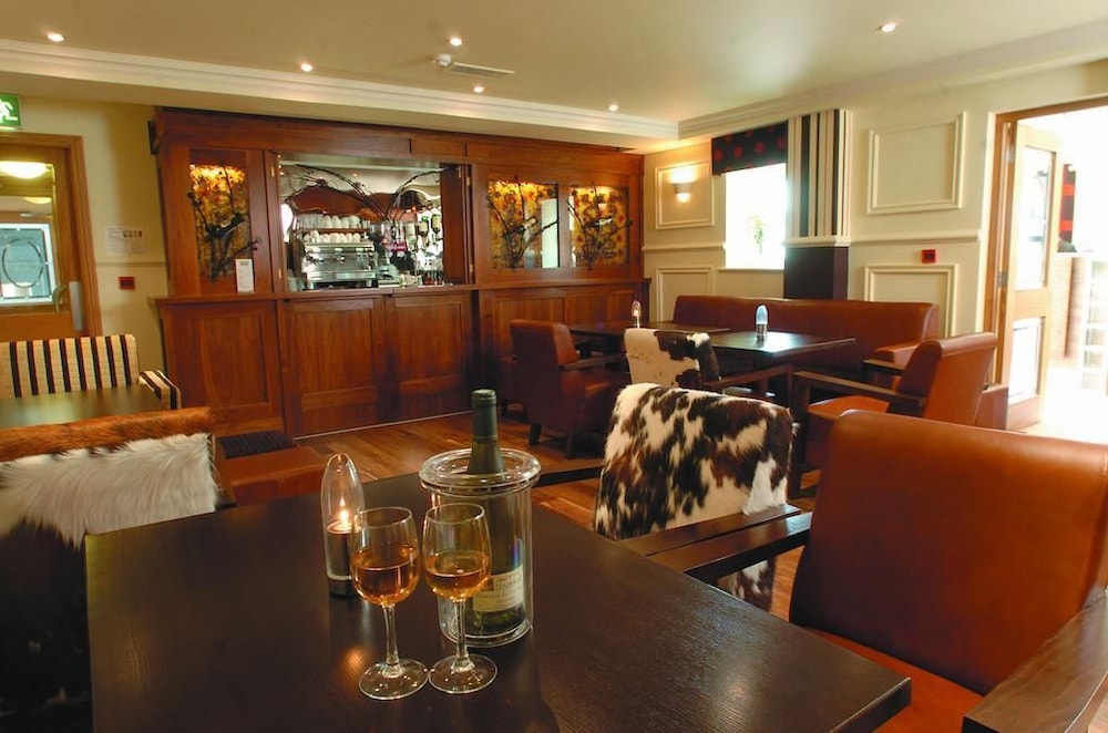 Ennis Vacations - Ashford Court Boutique Hotel - Property Image 8