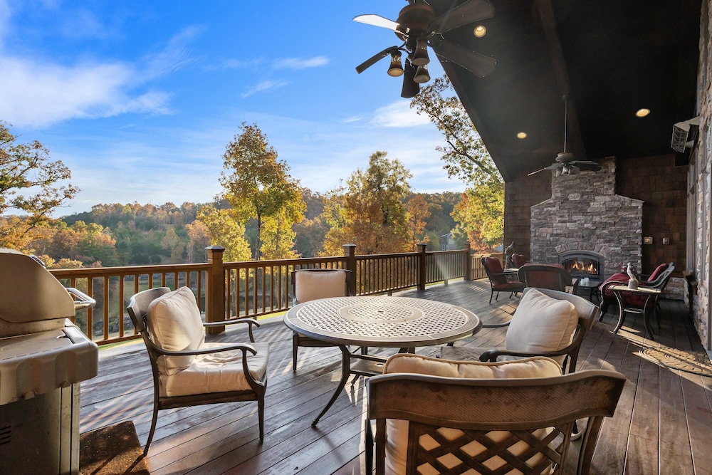 The Lodge at Rock Canyon