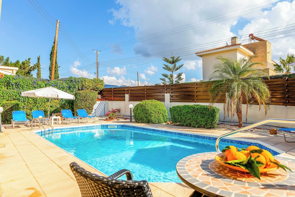 Villa Kampos