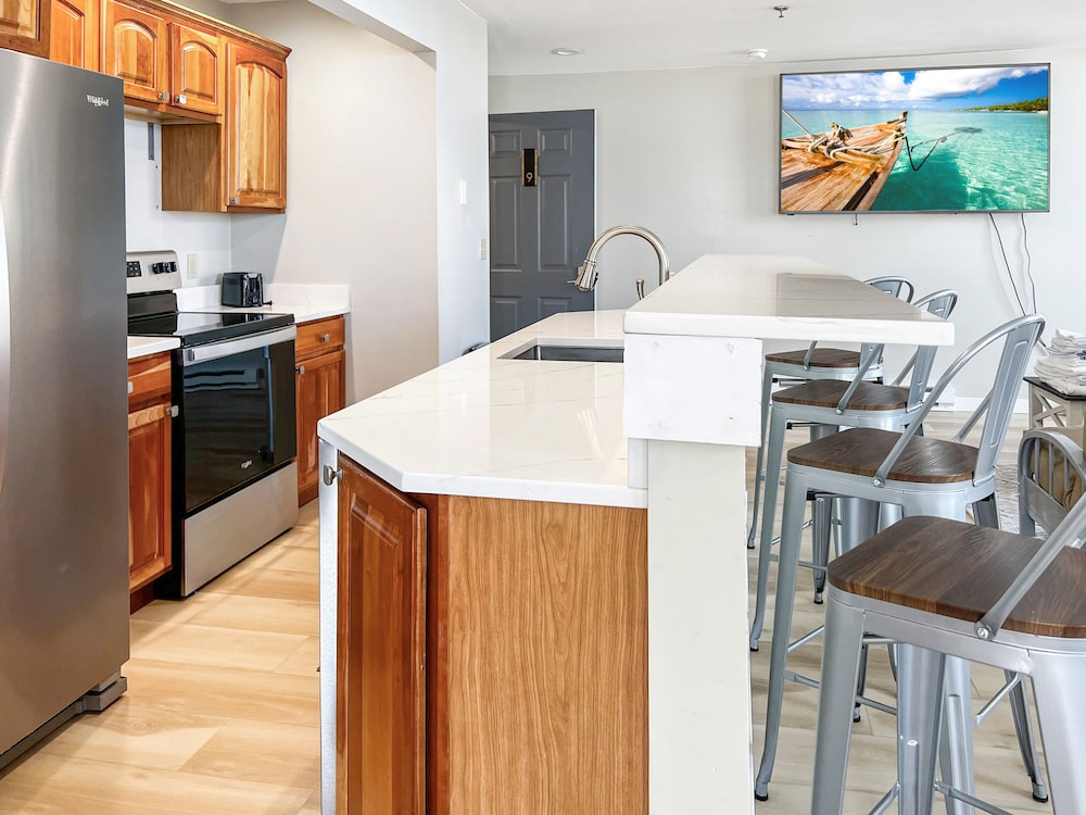 Ocean Air Suites - Property Image 28