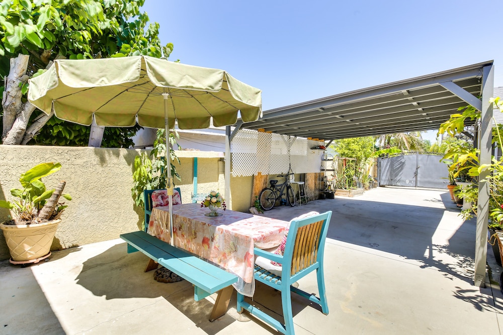 Westminster Escape Near Beaches & Shopping! view 4