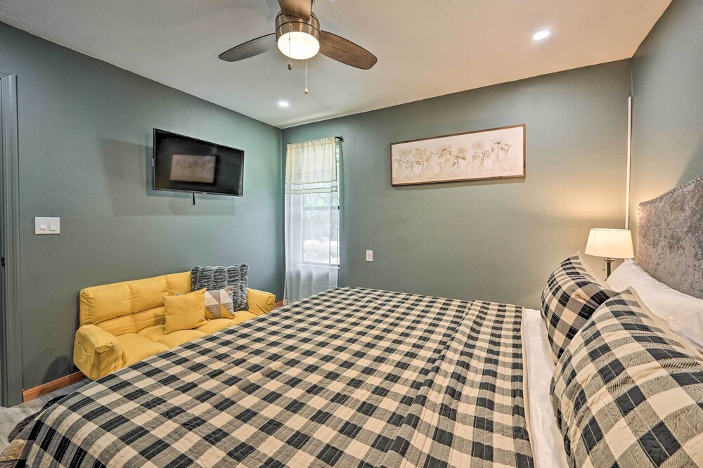 Payson Vacations - Cabin in Tonto National Forest: Deck  Views! - Property Image 2