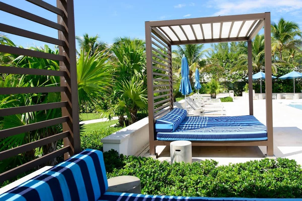 Stunning Oceanview 2 Bed Condo at ONE Cable Beach