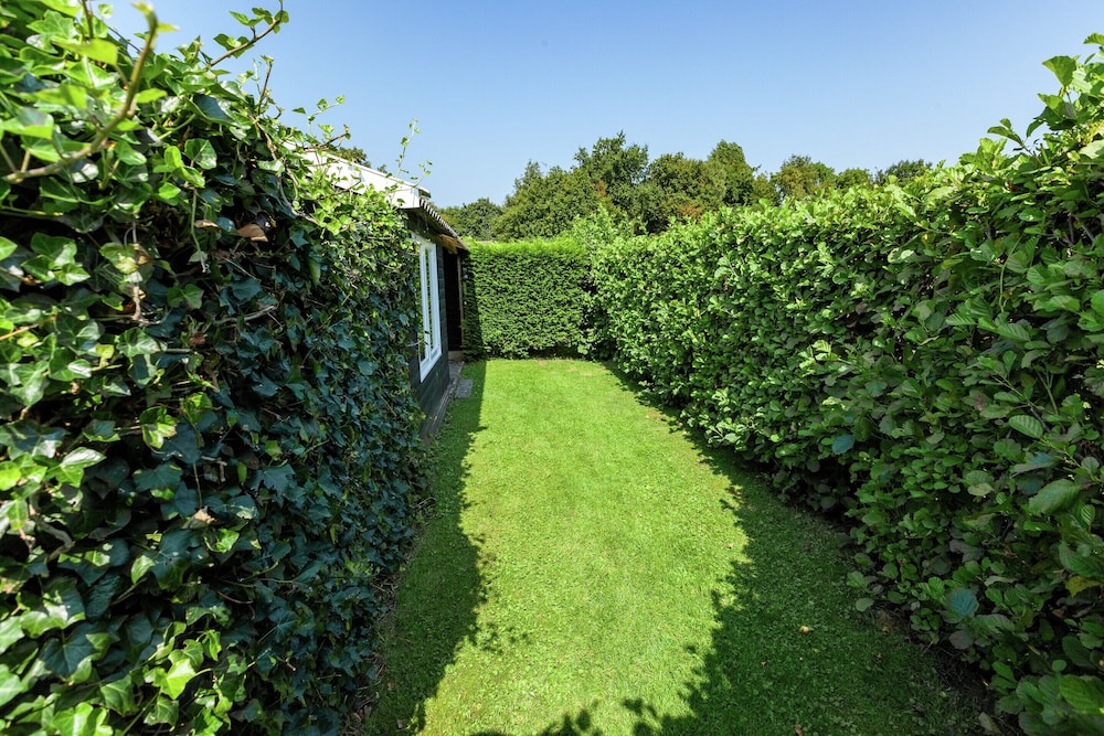 Peaceful Holiday Home near Center in Burgh Haamstede