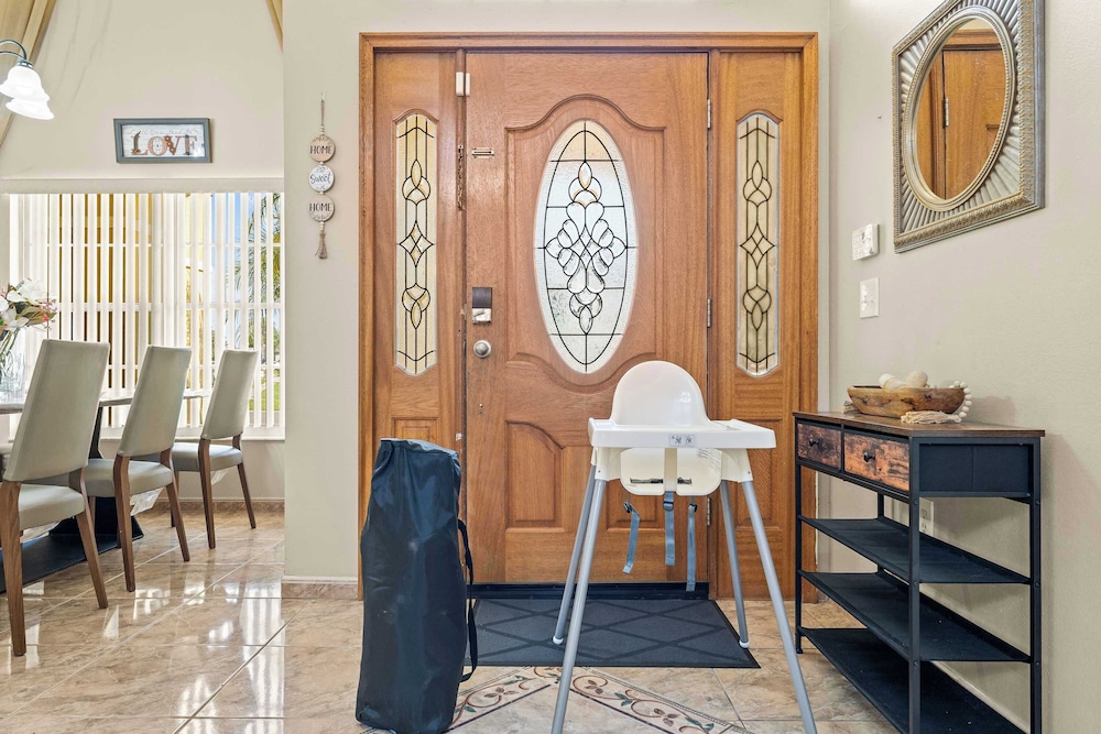 Jasmine Breeze Home for 12