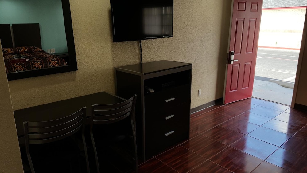 Luxury Inn & RV Park