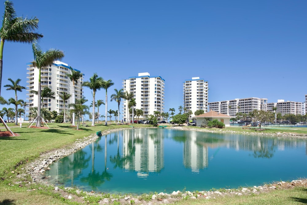 Estero Beach & Tennis 807-c