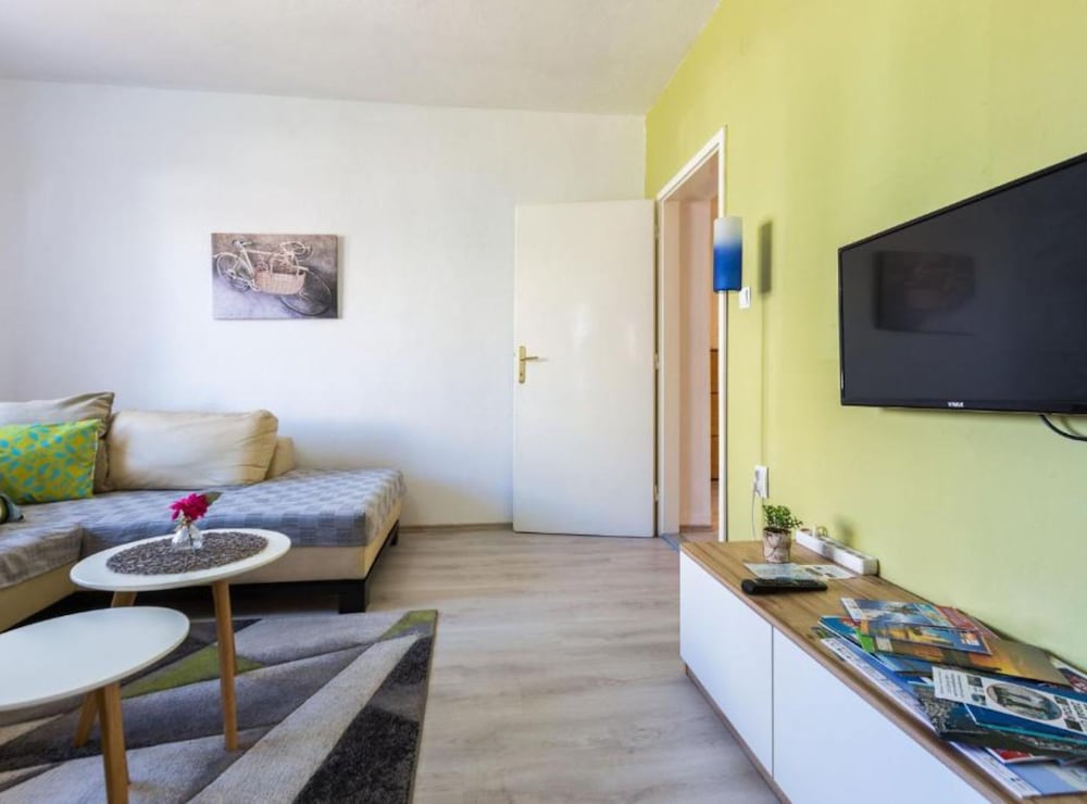 Charming Zadar Apartment Near Old Town With Convenient Access to Beaches