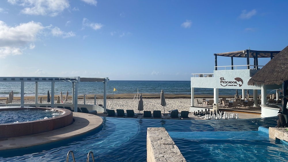 Beach front-Ocean View Studio -Hotel Sunset Fishermen condo 344/C