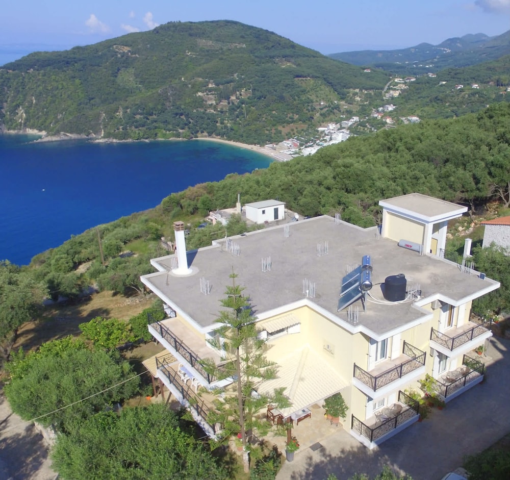 Ionian View Gem - Parga Garden Nest
