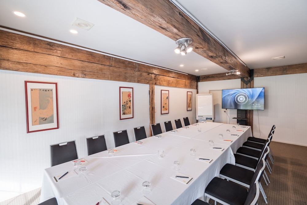 meeting & event spaces