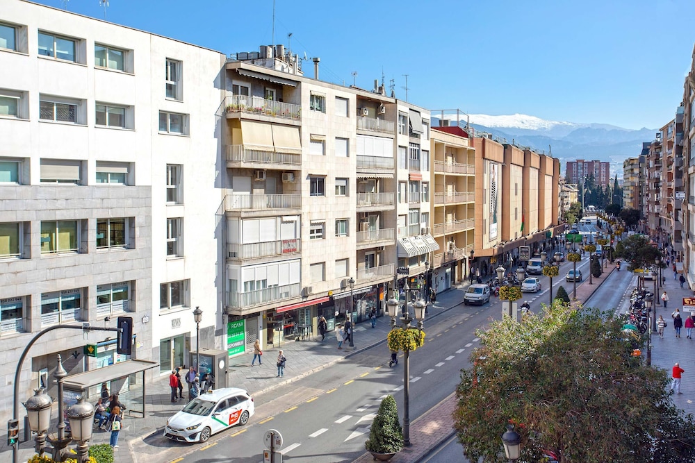 Luxury Apartment in City Center. Puerta Real II
