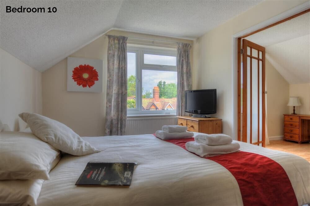 The Orchard Country House
