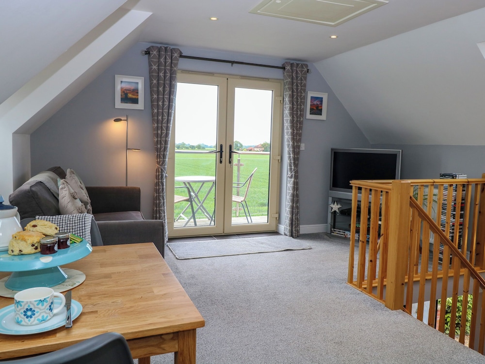 Spinney's Den