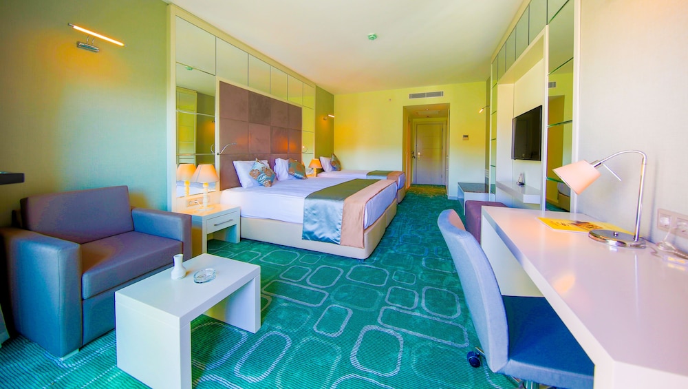 Horus Paradise Resort - Ultra All Inclusive