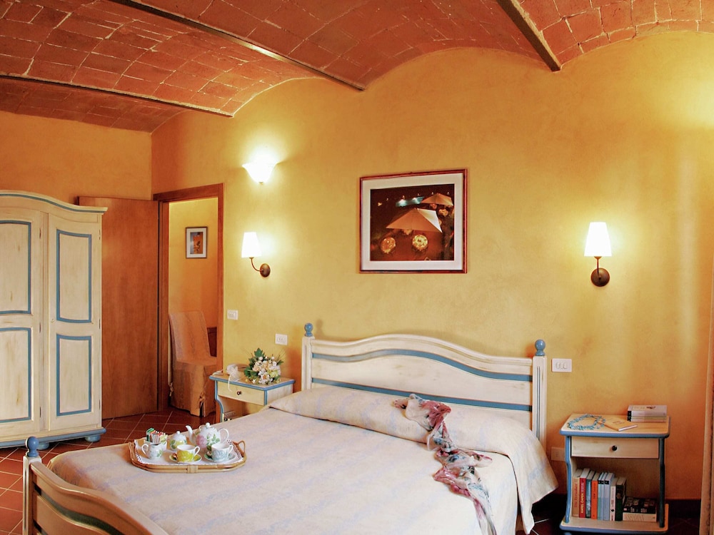 Rustic Elegance in Montepulciano view 4