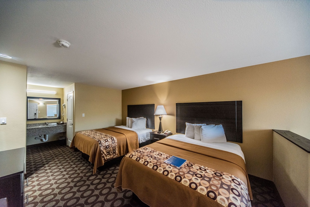 Relax Inn & Suites