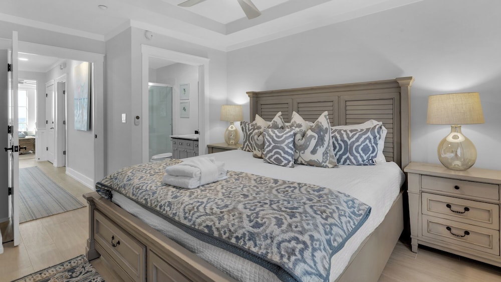 Watersound Beach Retreat Pool & Gulf Views + Free Attraction Tickets!