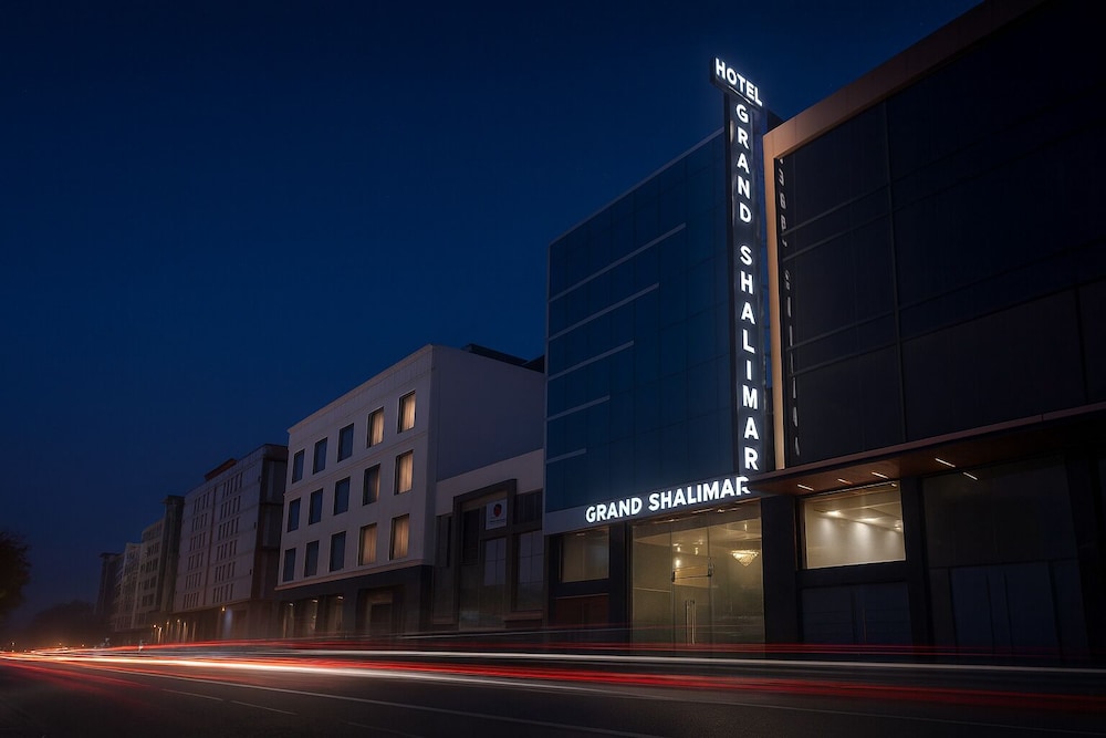 Hotel Grand Shalimar by JMD Group
