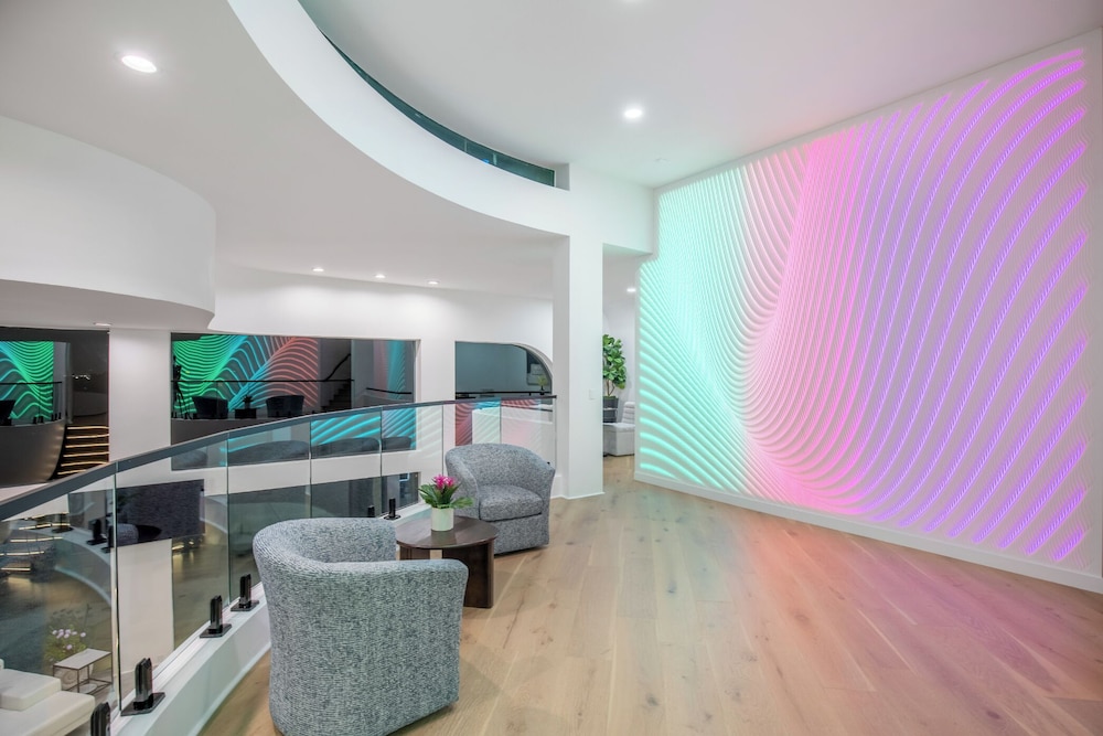 Los Angeles Vacations - Bel Air Yacht Mansion - Property Image 10