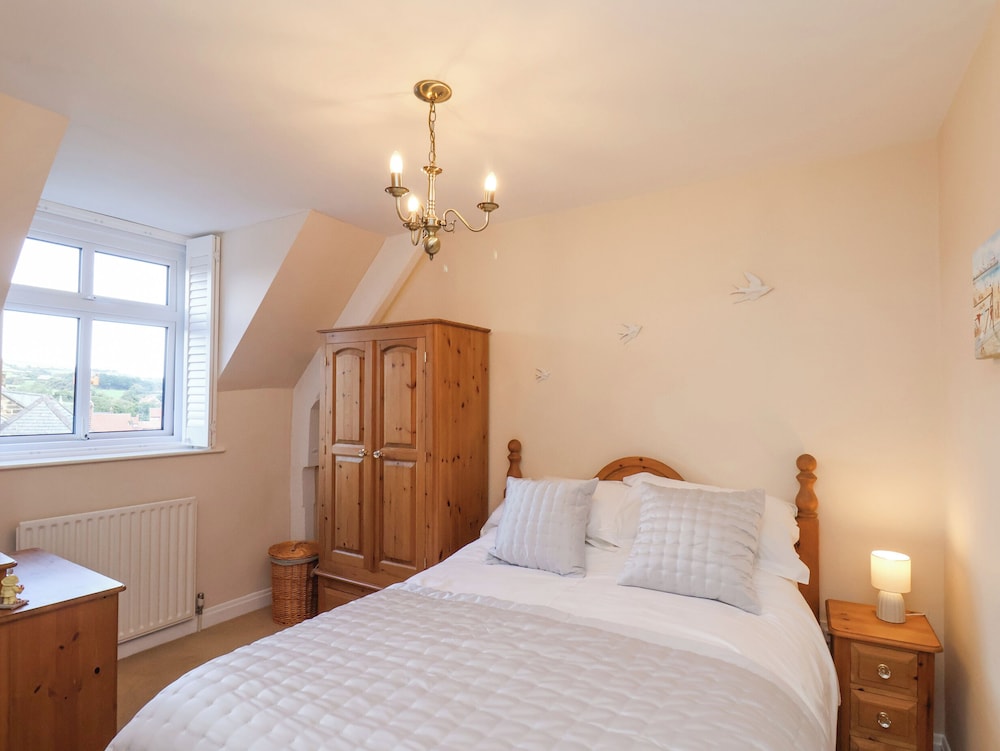 Maypole Cottage