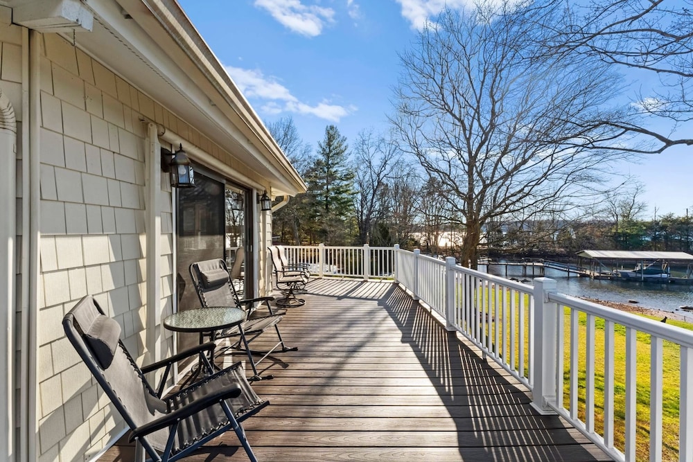 Pleasant Cove Waterfront Getaway With Fire Pit Deck and Private Lake Access