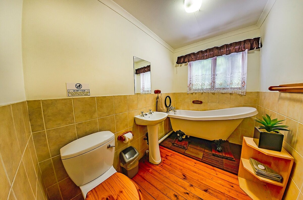 Amper Bo Guesthouse
