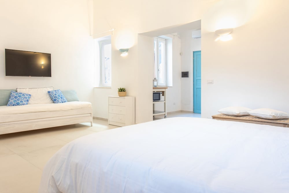 Darsena Sunset Apartment I by Wonderful Italy