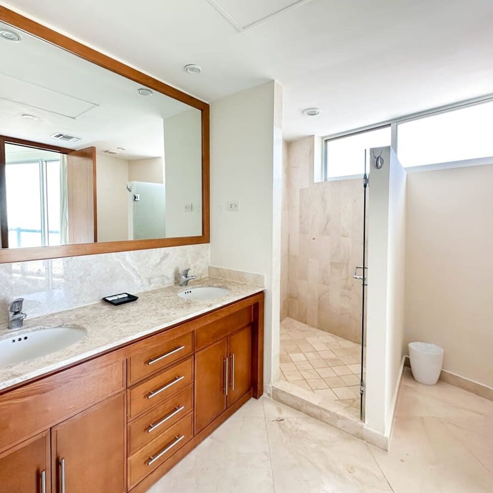 Serenity by the Sea Stunning Beachfront Condo