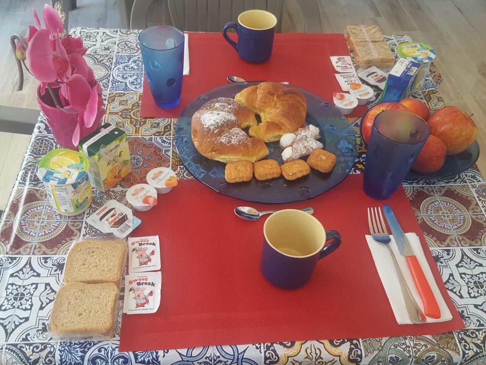 Hotel B&B Stella Maris Trapani Centro - Image 1