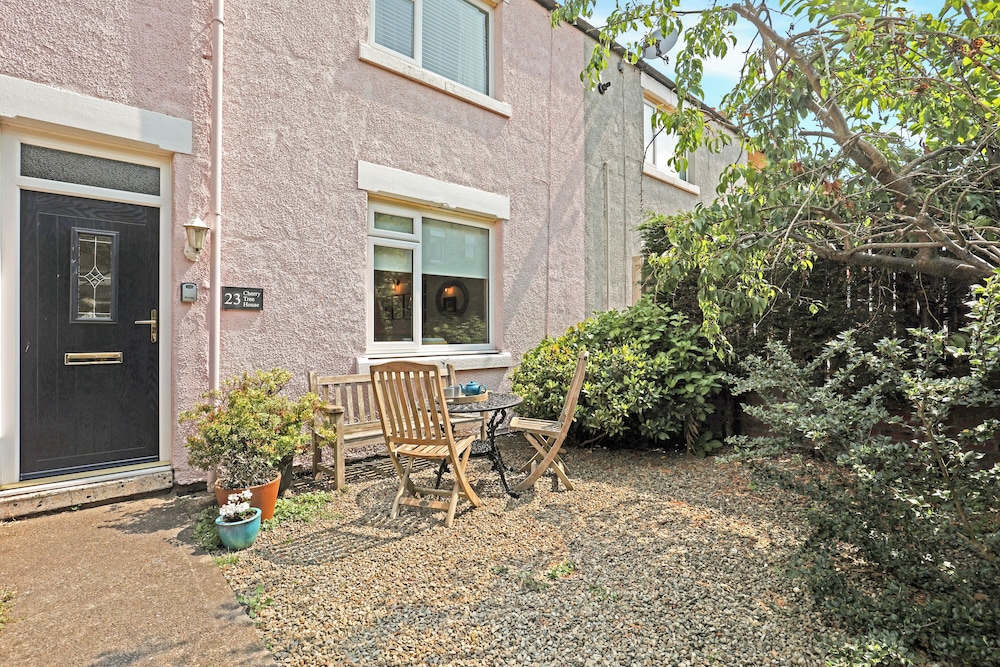 Cherry Tree House - North East Escapes