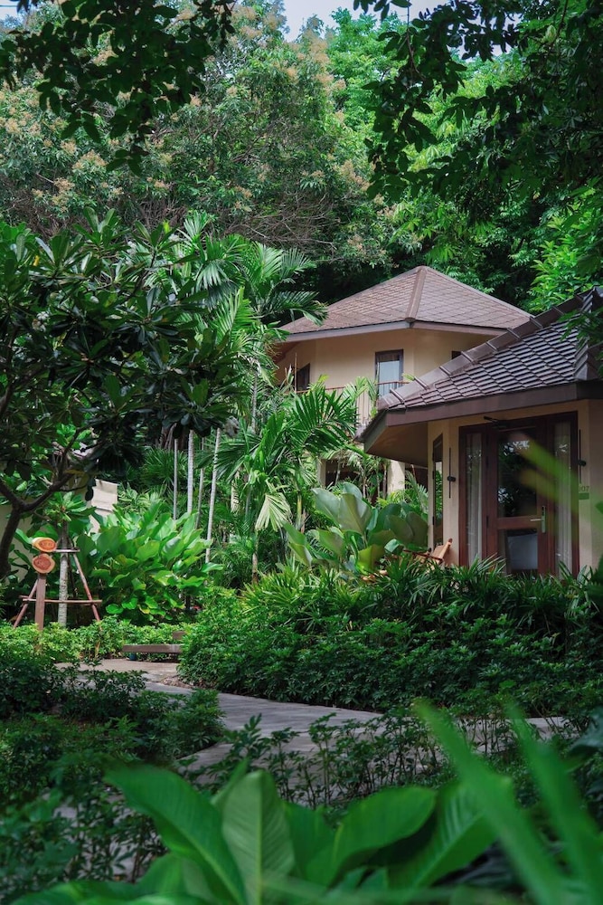Kira Baya Koh Samed