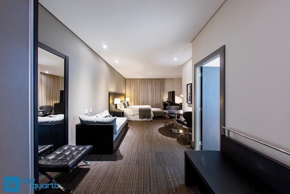 Manhattan On Floor view 4