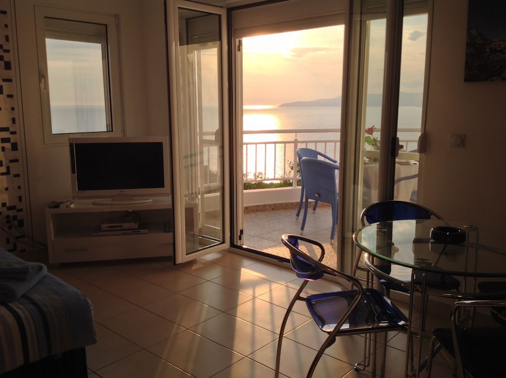 Sunset Residence