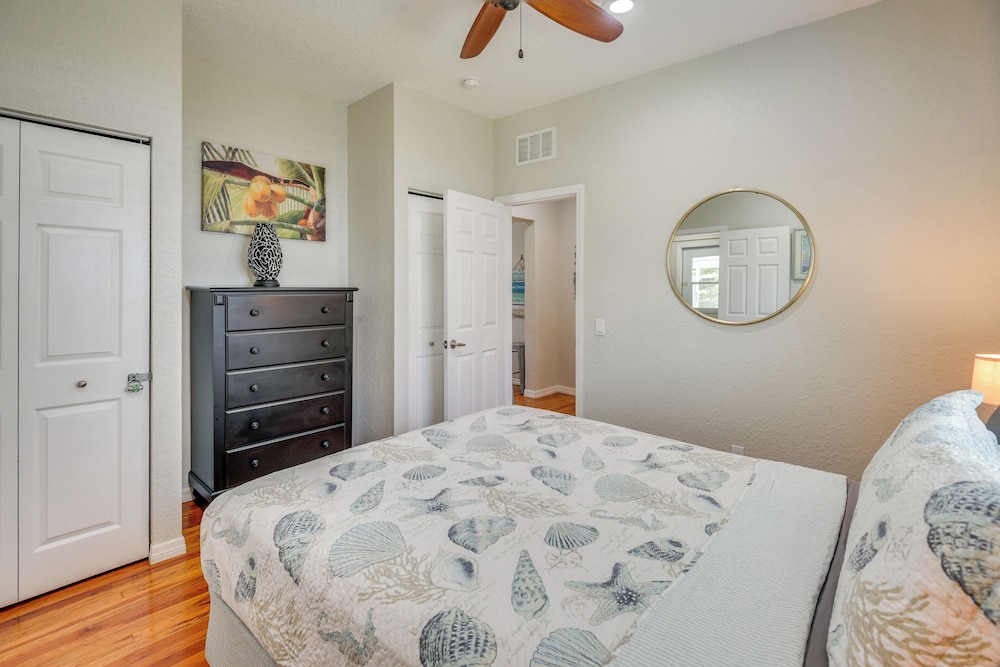 2 Blocks to Canal St: New Smyrna Beach Home