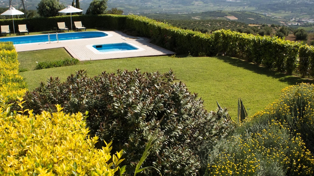 Luxurious Panoramic View Villa view 4